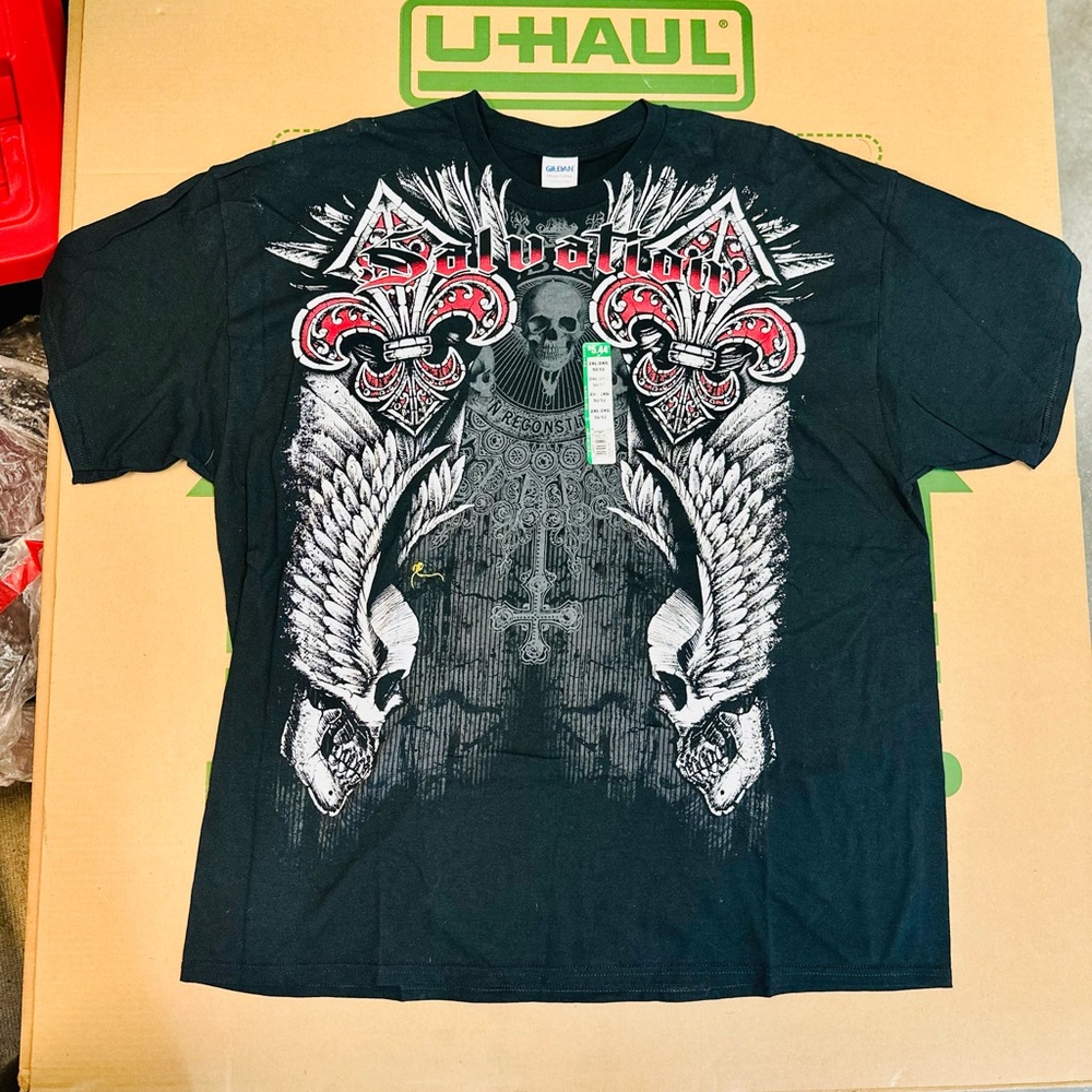 Y2K Men’s Gildan Salvation Black Graphic Tee with Red Accents